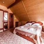 ольга Hotel *