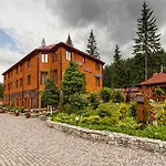 ольга Hotel Tatariv